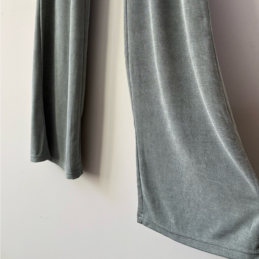 Lost + Wander Wild Sage Pants NWT - Picture 6 of 11